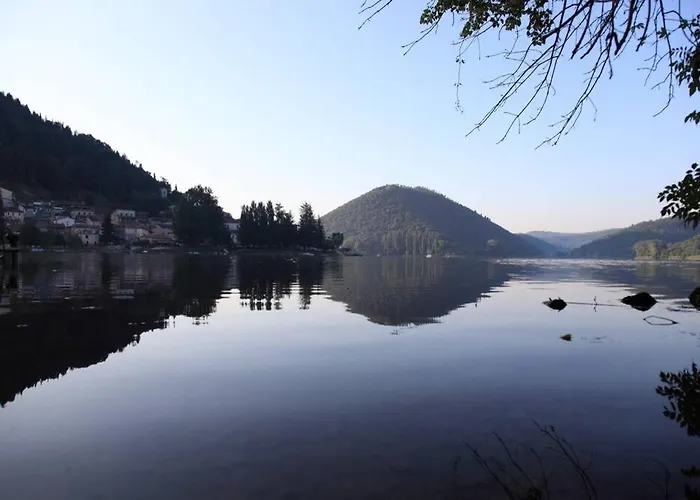 Authentic Surrounded By Nature * Terni