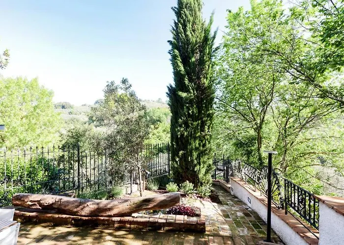 Holiday home Authentic Surrounded By Nature *